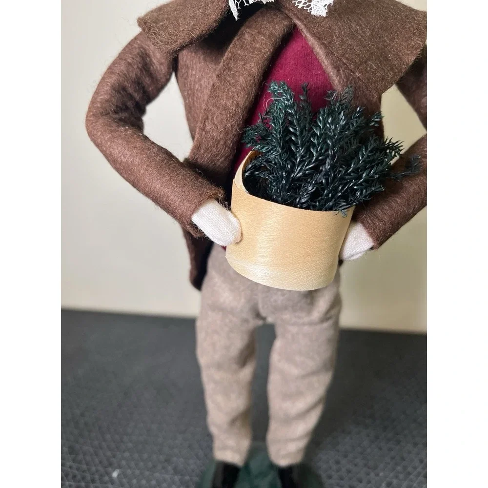Vtg Byers Choice Caroler Man With‎ Brown Mustache Holding Basket Of Greens,